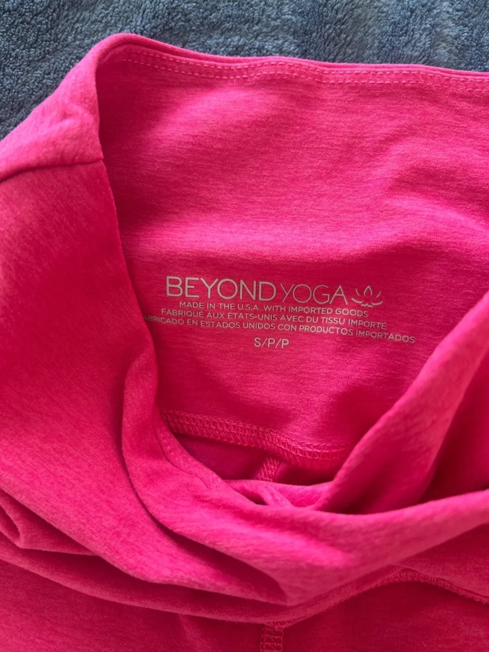 Beyond Yoga Spacedye Hot Pink Set - tank & crossover Leggings - Picture 6 of 6